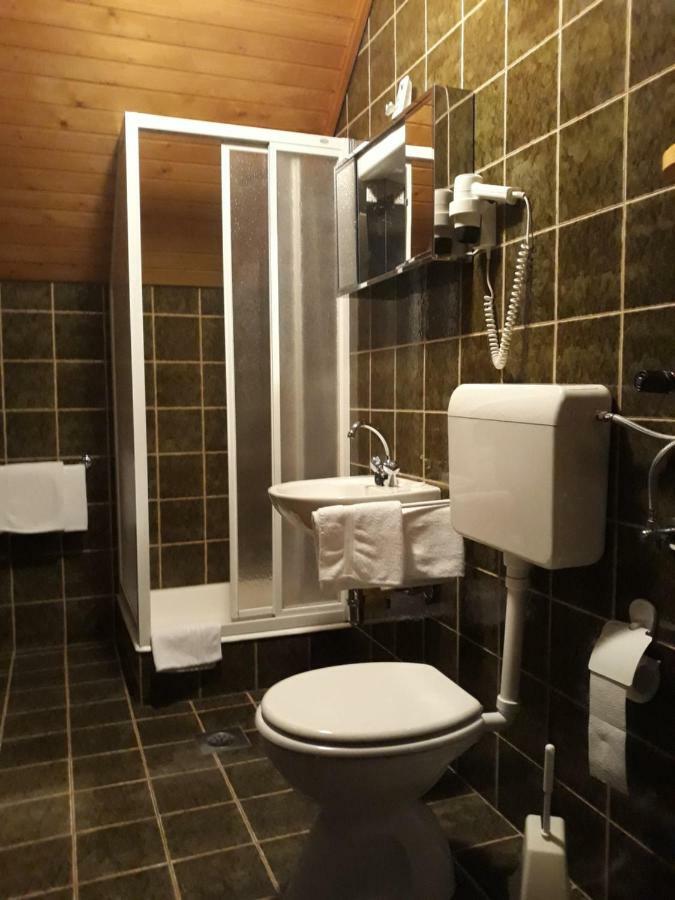 Bauernhof Turisticna Kmetija Zerovc